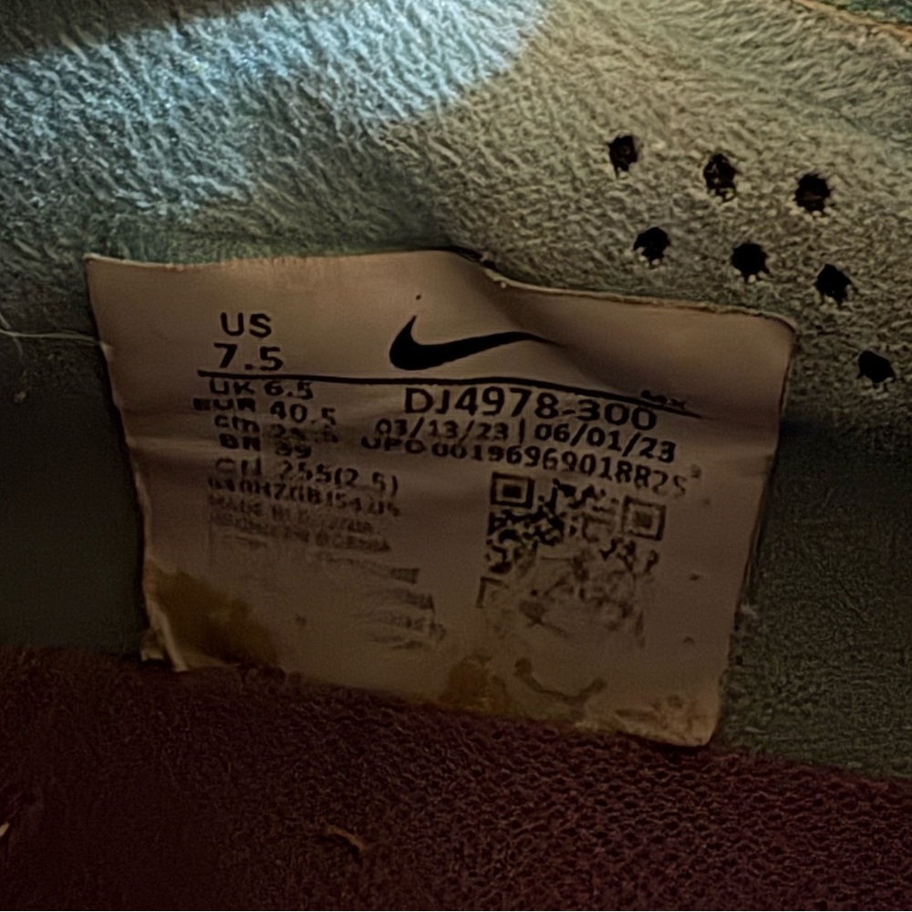 Nike Mercurial Soccer Cleat - Picture 4 of 4
